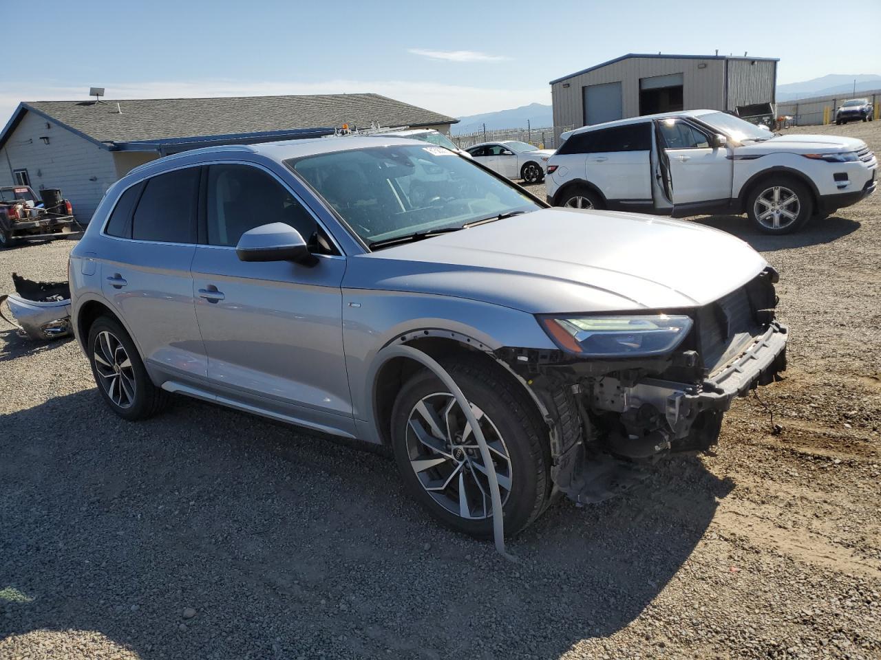 2024 Audi Q5 Premium Plus 45 - Image 4