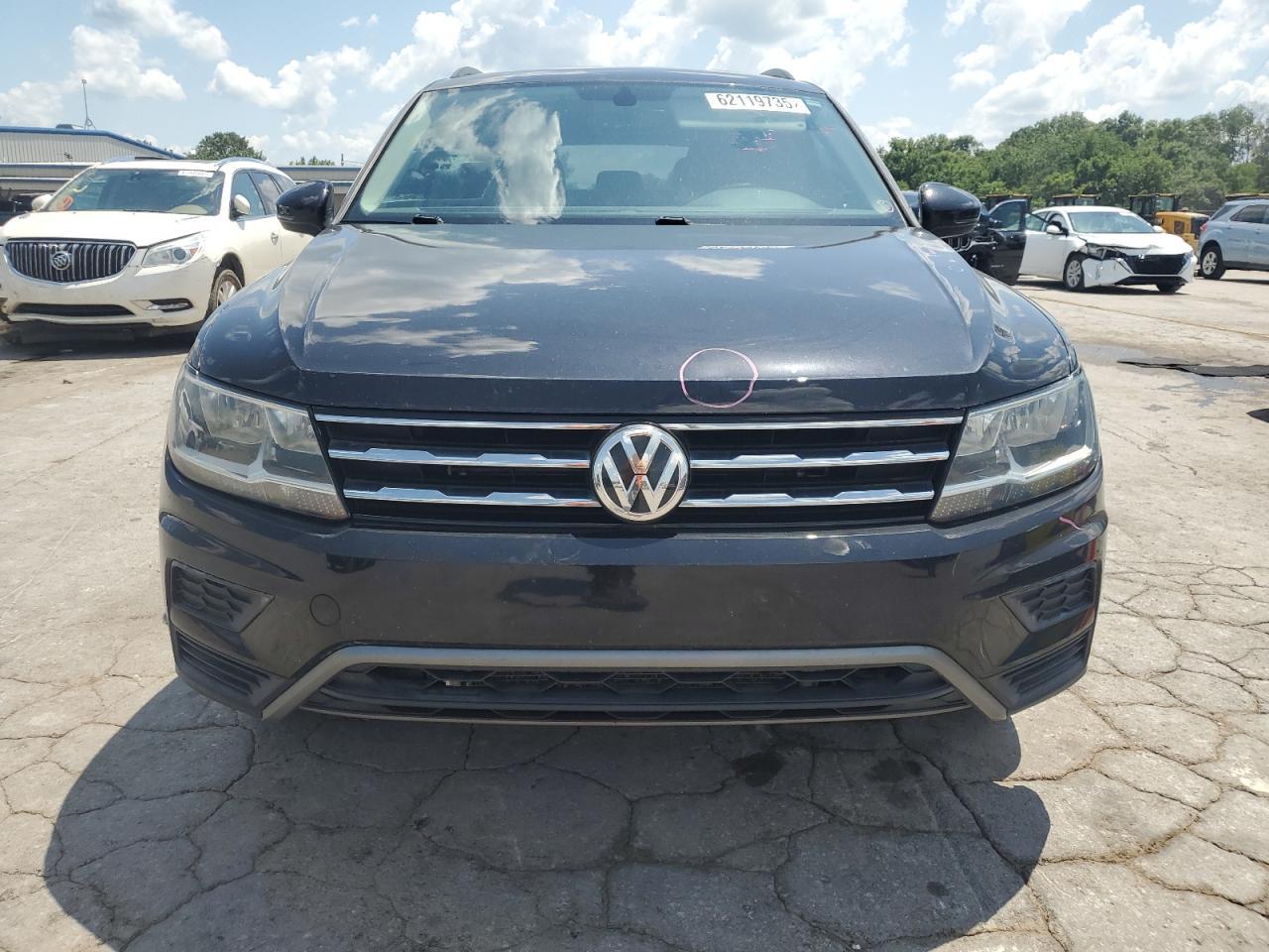 2018 Volkswagen Tiguan Se - Фото 5