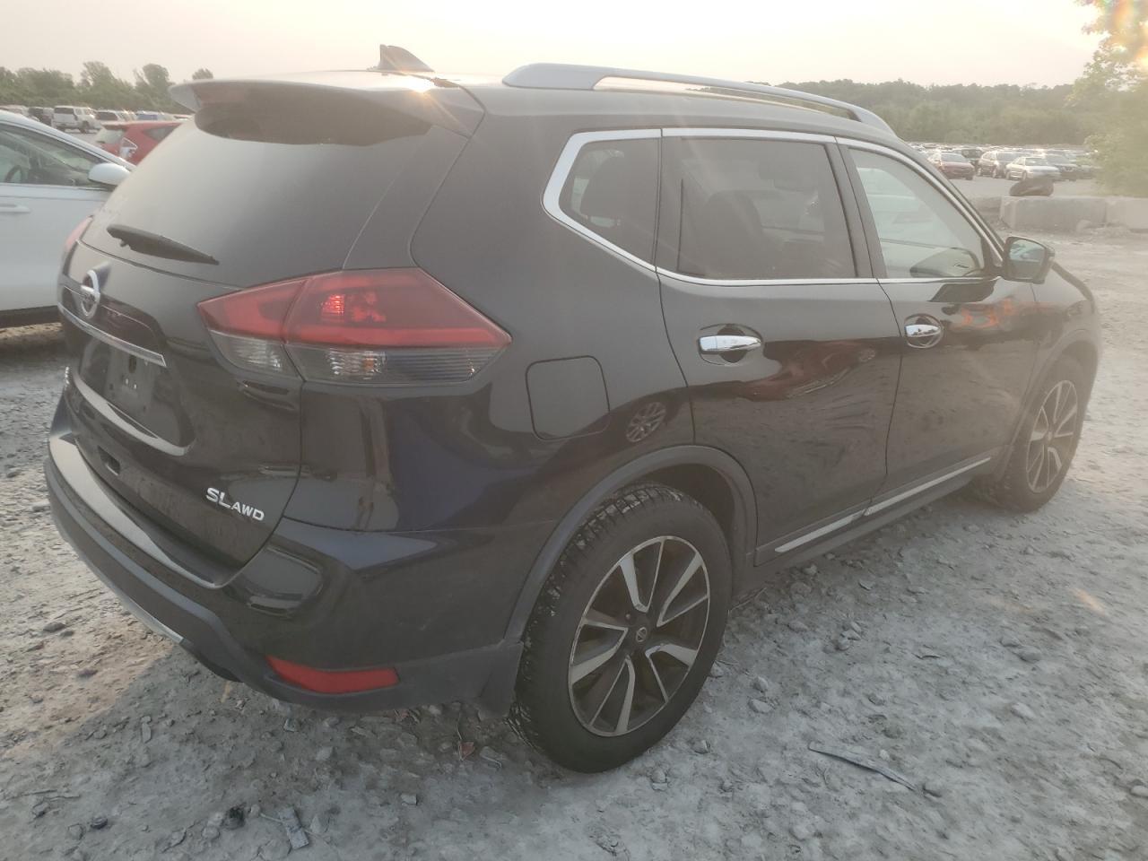 2018 Nissan Rogue S - Фото 3