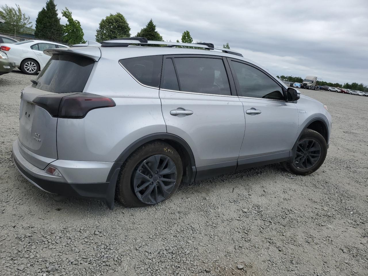 2018 Toyota Rav4 Hv Le - Image 3