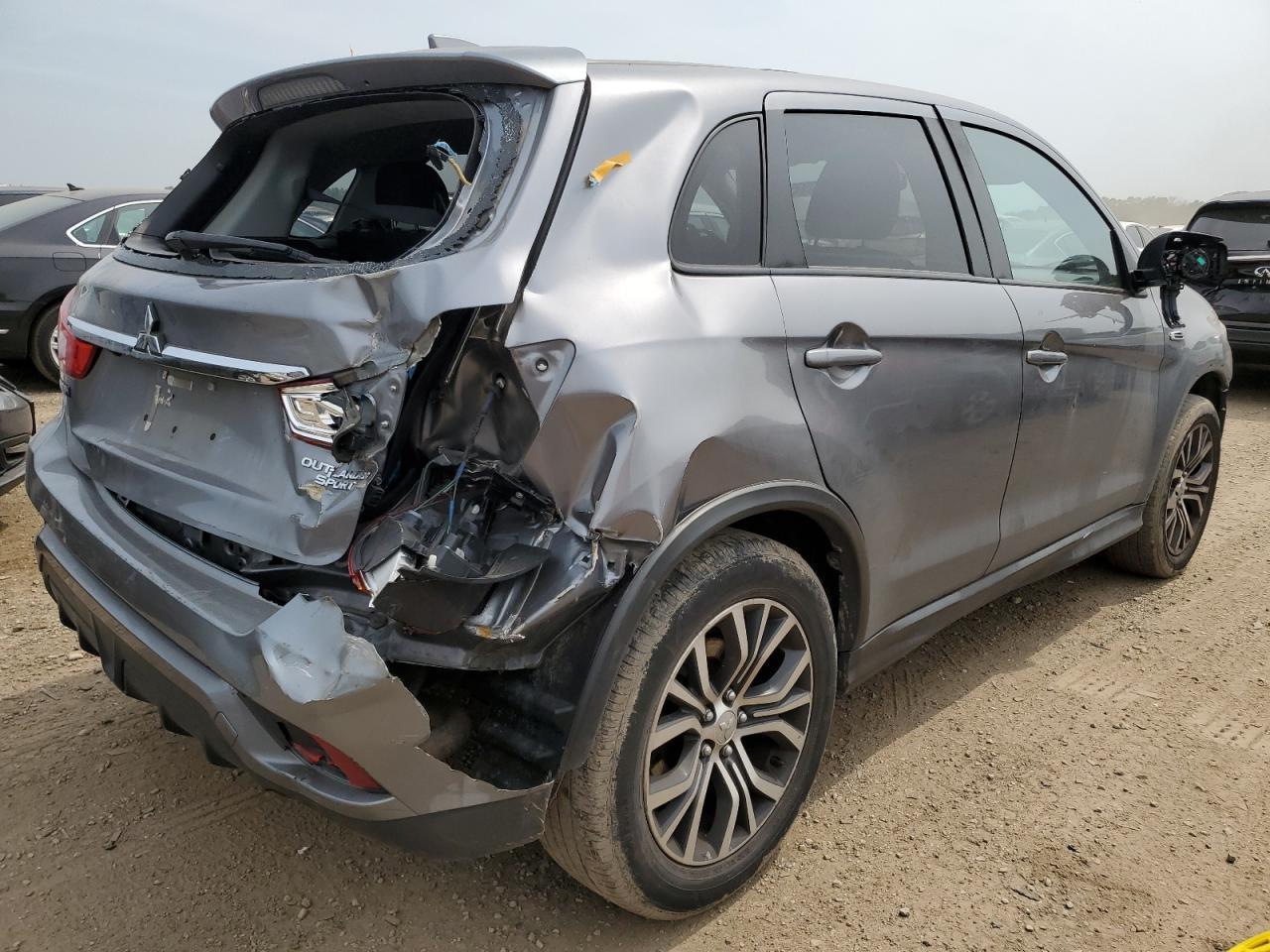 2019 Mitsubishi Outlander Sport Es - Image 3