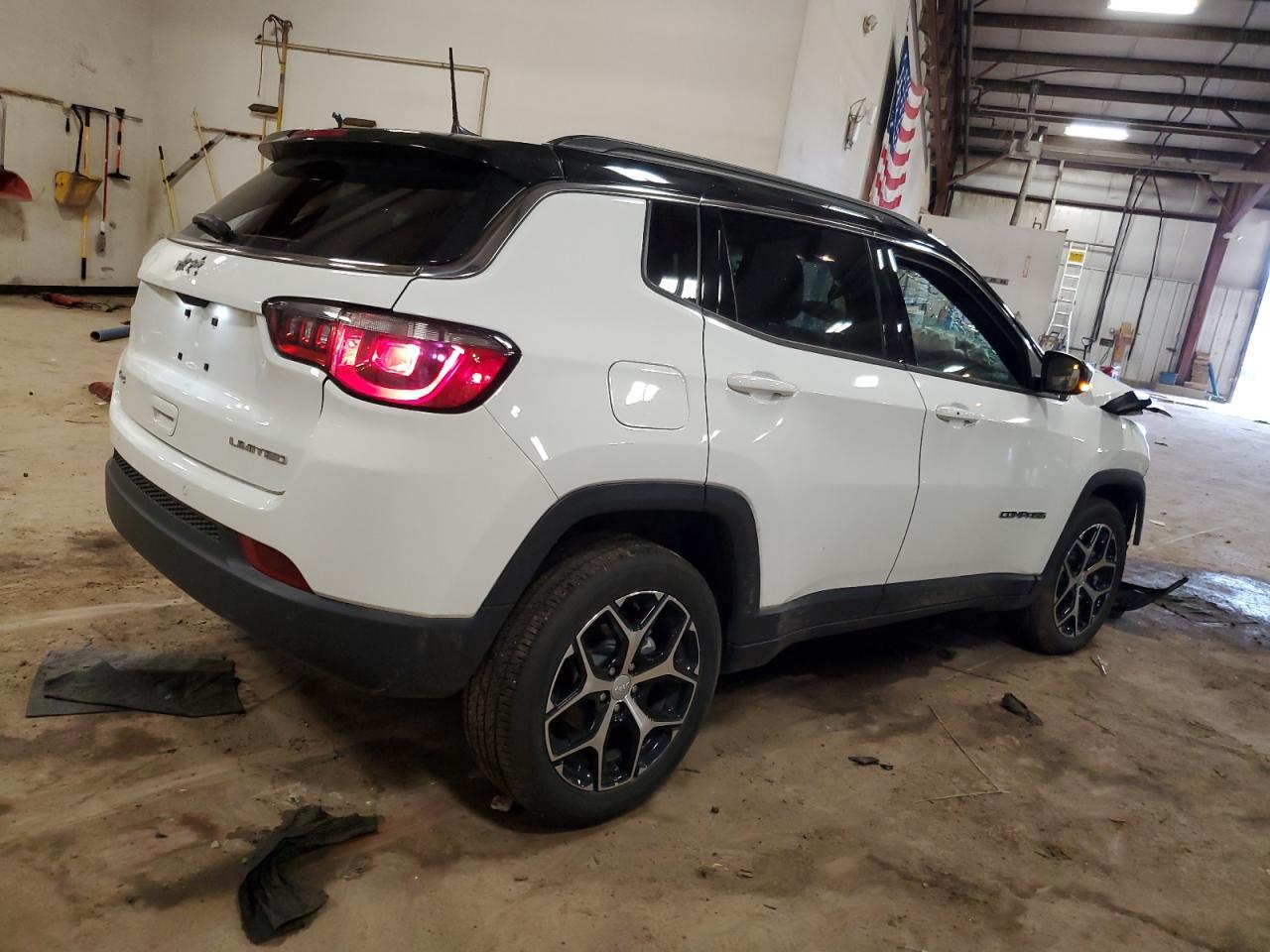2024 Jeep Compass Limited - Image 3