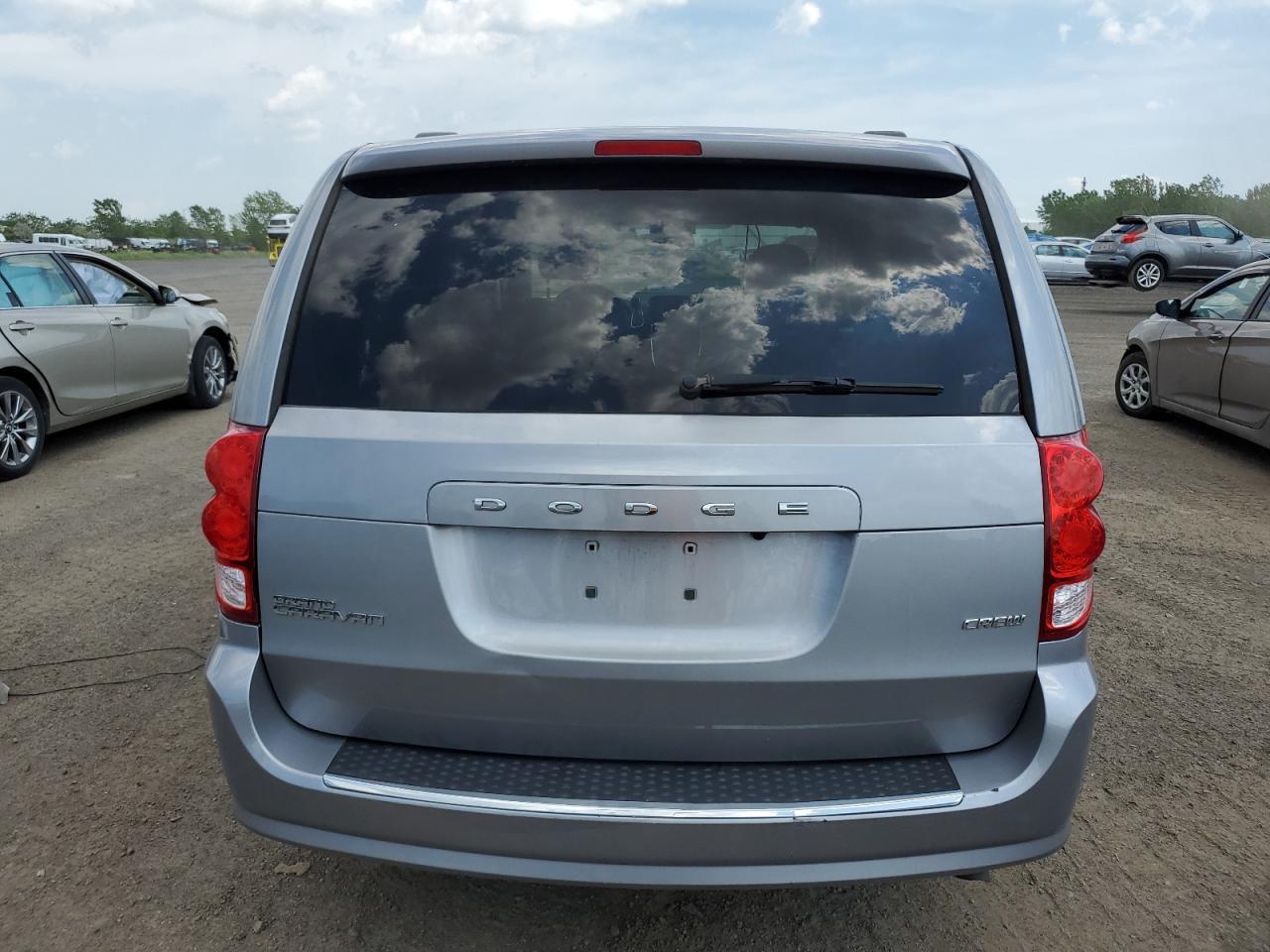 2015 Dodge Grand Caravan Crew - Image 6