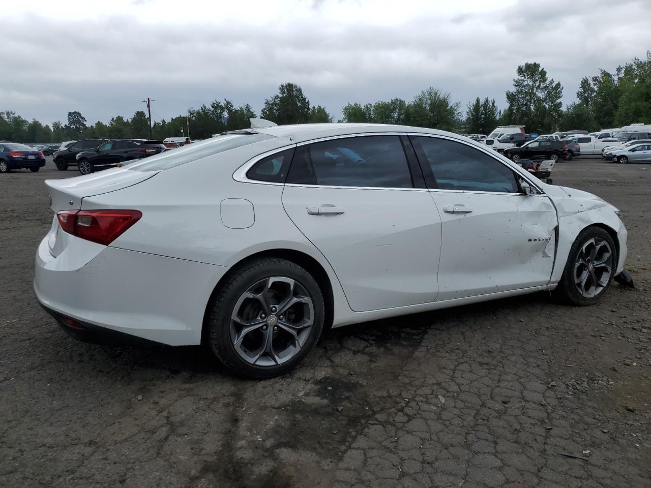 2016 Chevrolet Malibu Lt - Image 3