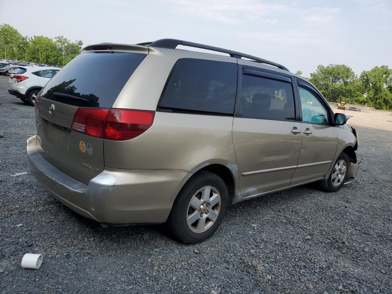 2005 Toyota Sienna - Image 3