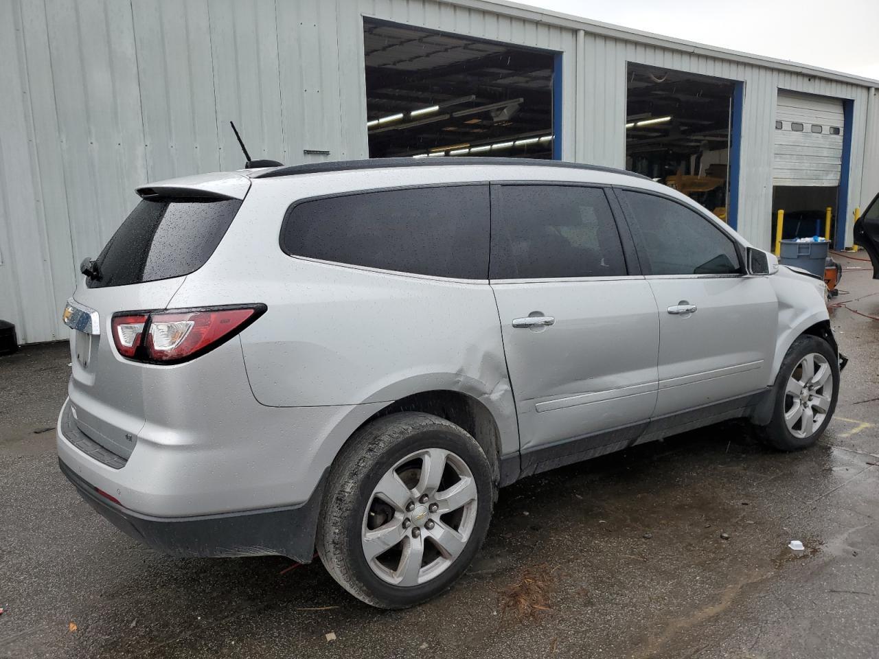 2017 Chevrolet Traverse Lt - Фото 3