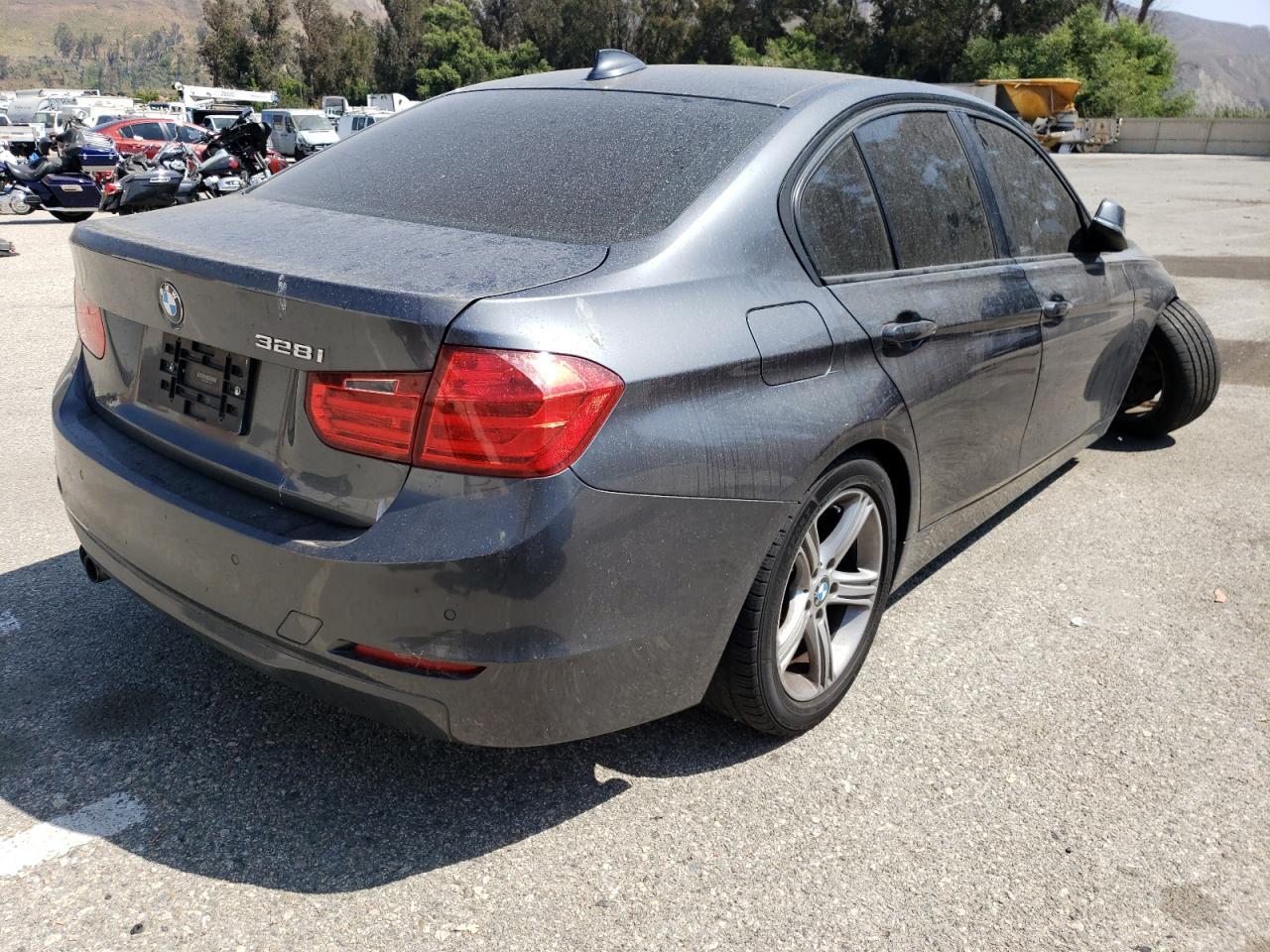 2014 BMW 328 I Sulev - Фото 3
