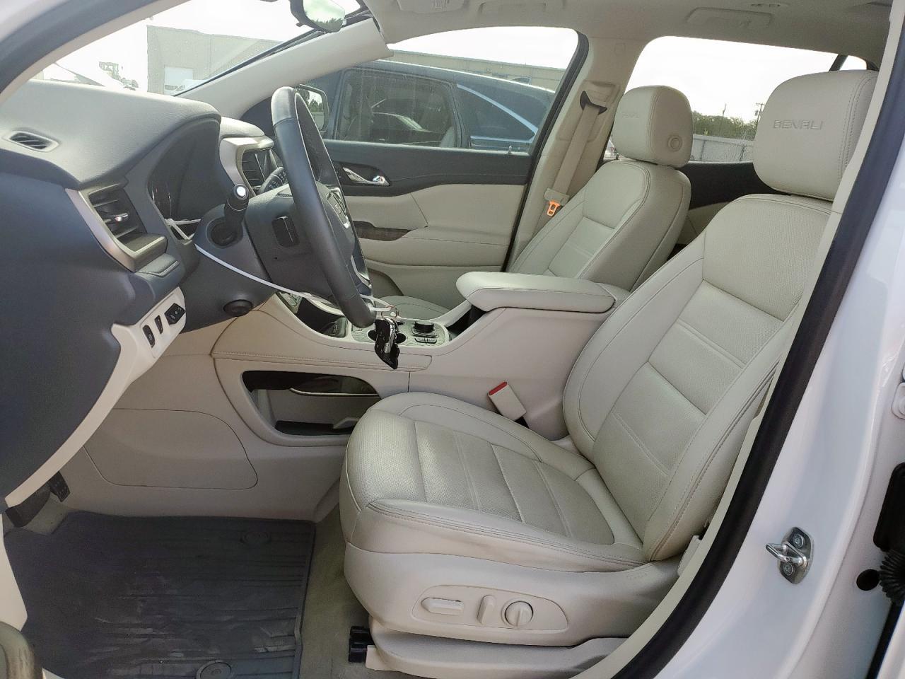 2023 GMC Acadia Denali - Фото 7