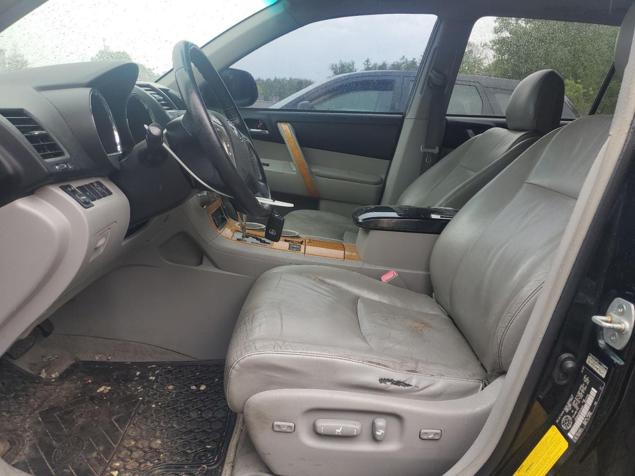 2009 Toyota Highlander Hybrid Limited - Image 7