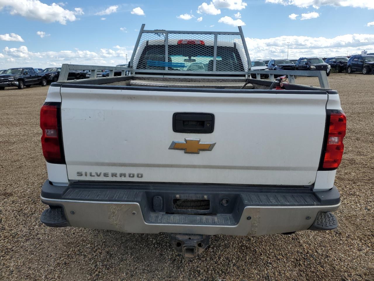 2015 Chevrolet Silverado C2500 Heavy Duty - Фото 6