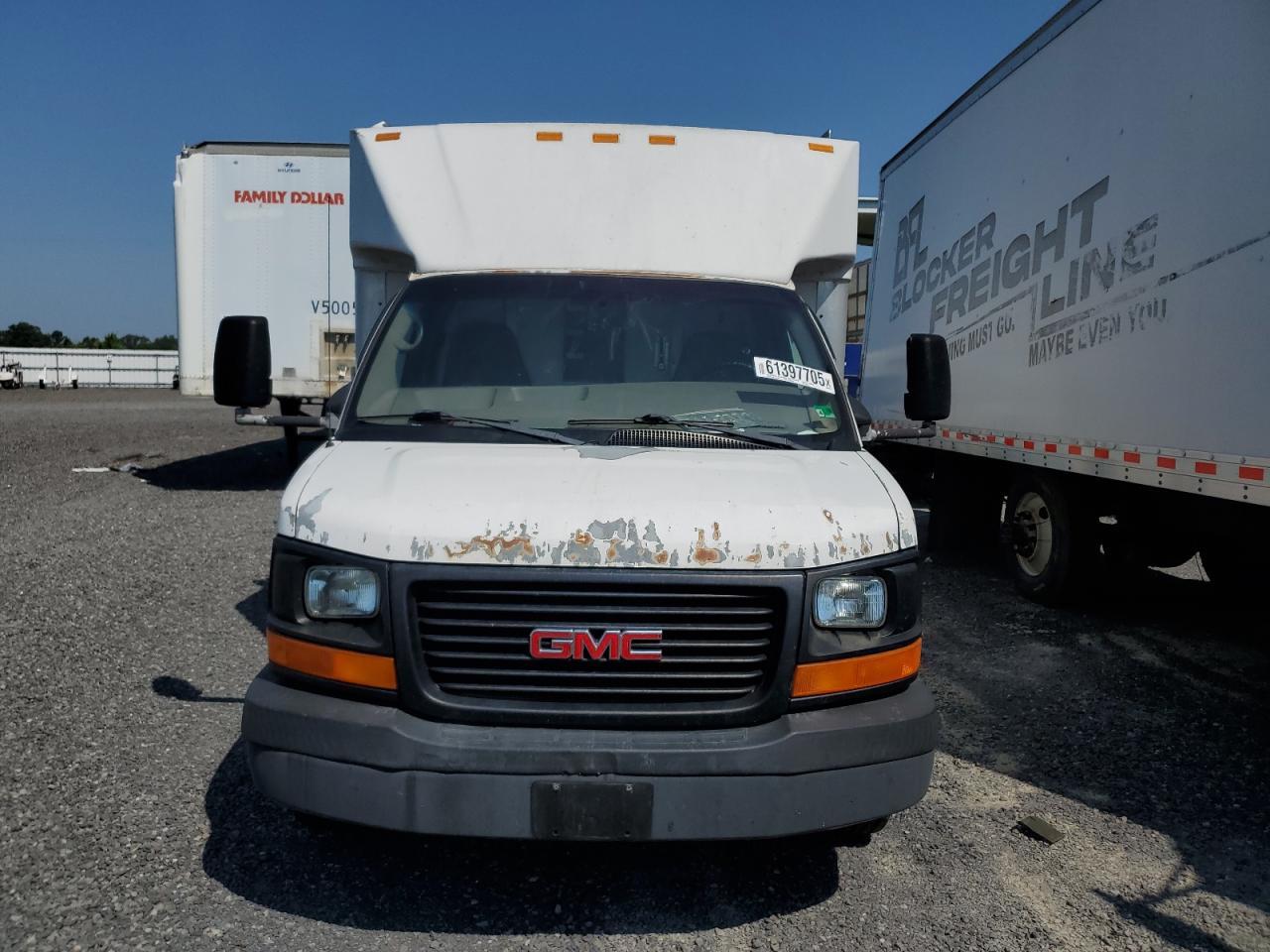 2005 GMC Savana Cutaway G3500 - Image 5