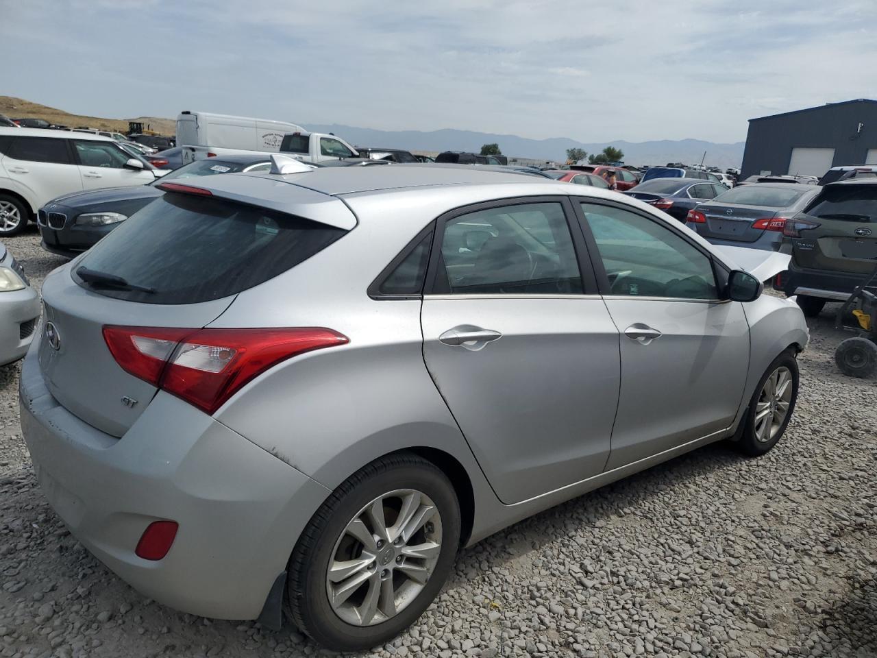 2013 Hyundai Elantra Gt - Image 3