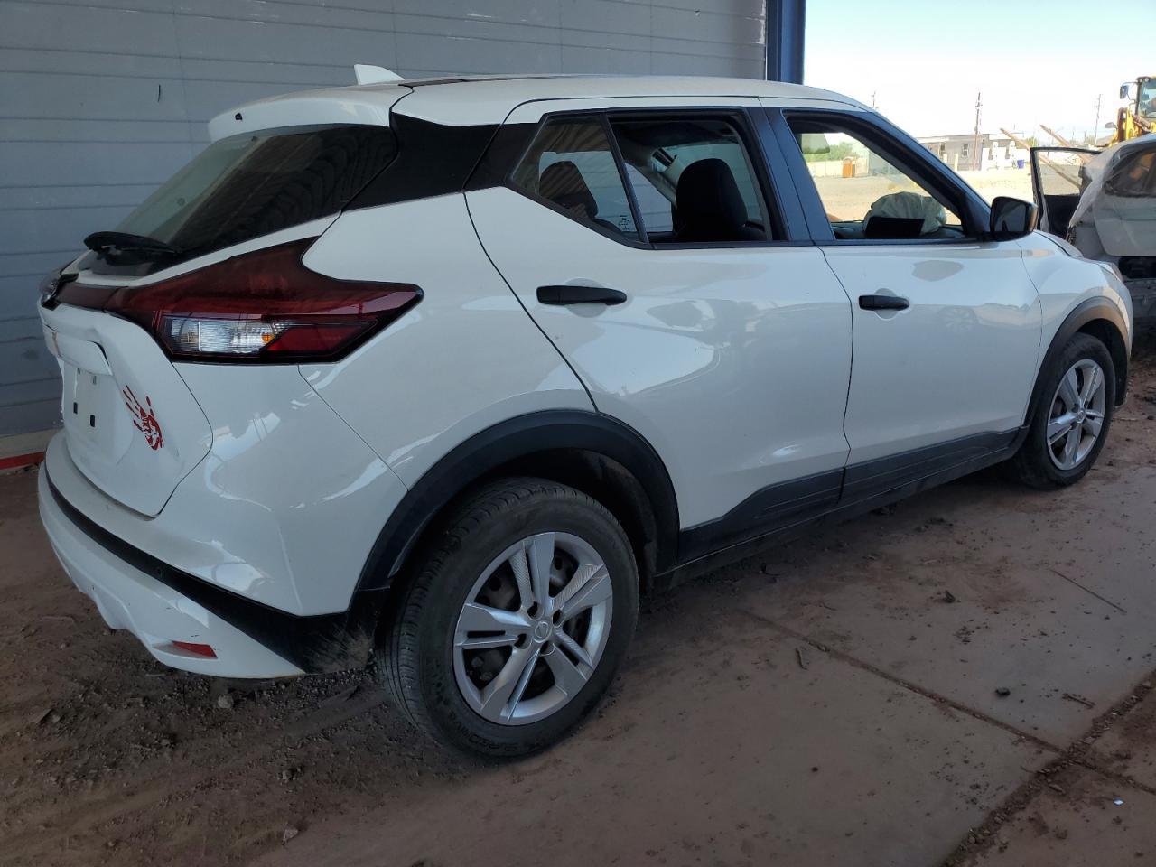 2021 Nissan Kicks S - Фото 3