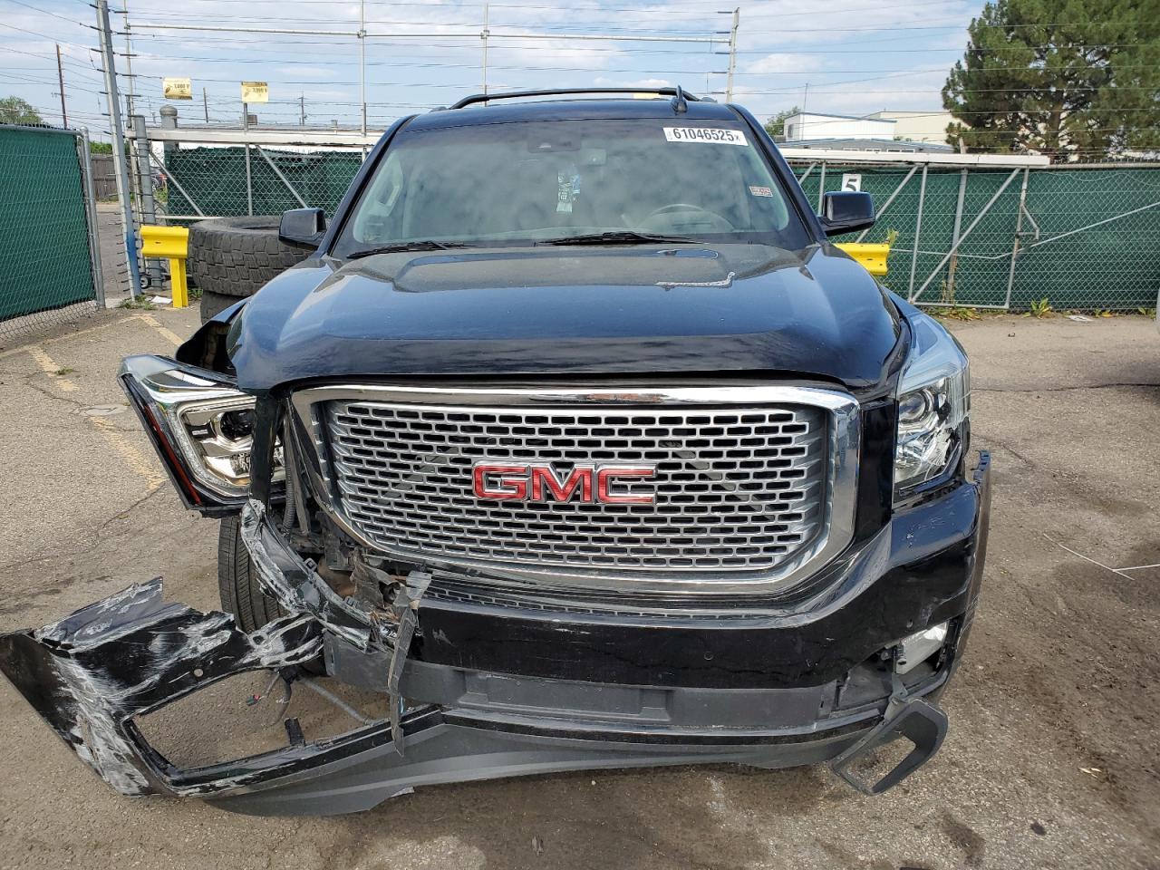 2015 GMC Yukon Denali - Фото 5