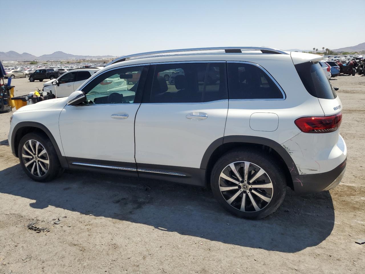 2022 Mercedes-Benz Glb 250 - Фото 2