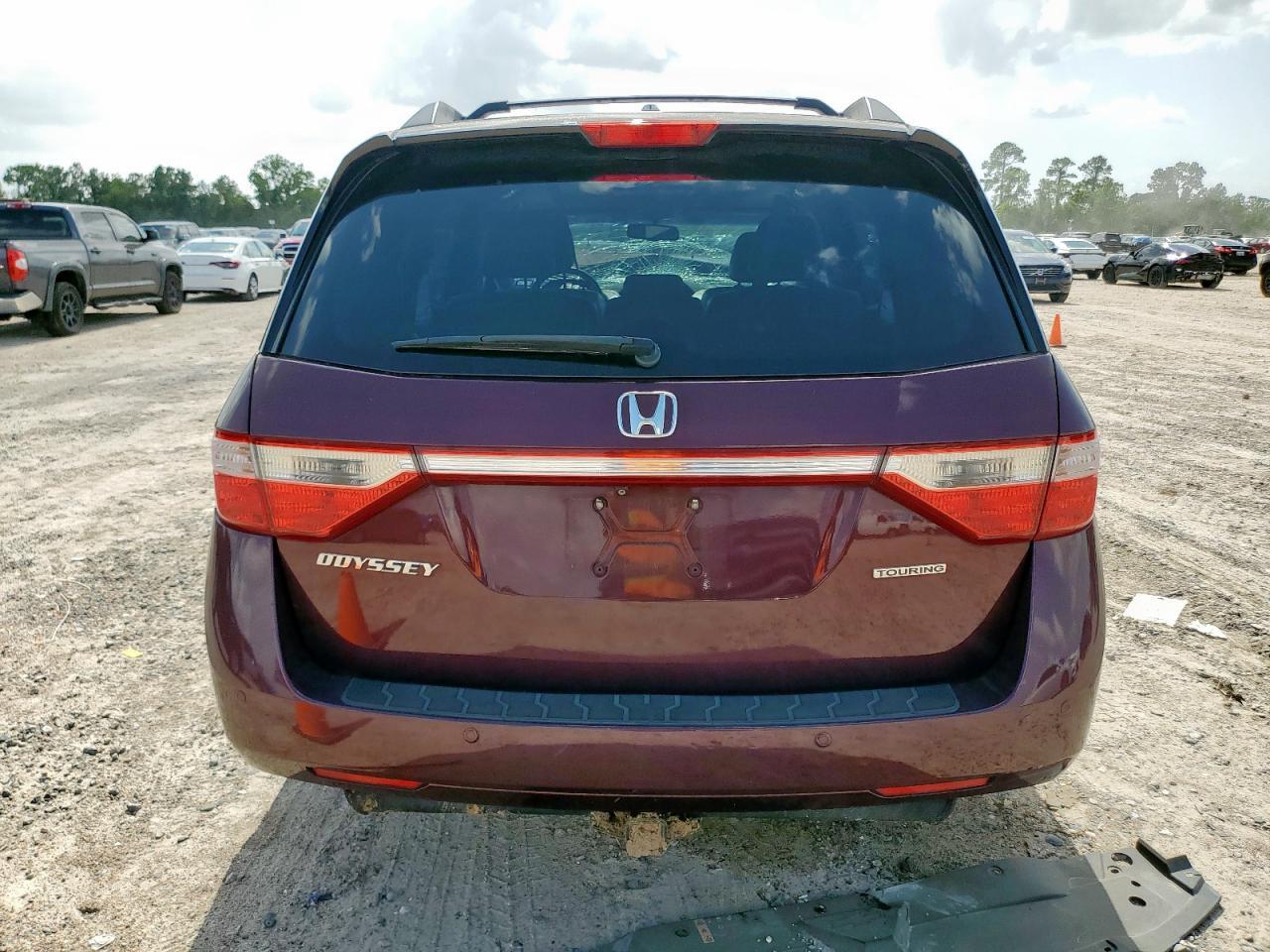 2012 Honda Odyssey Touring - Фото 6