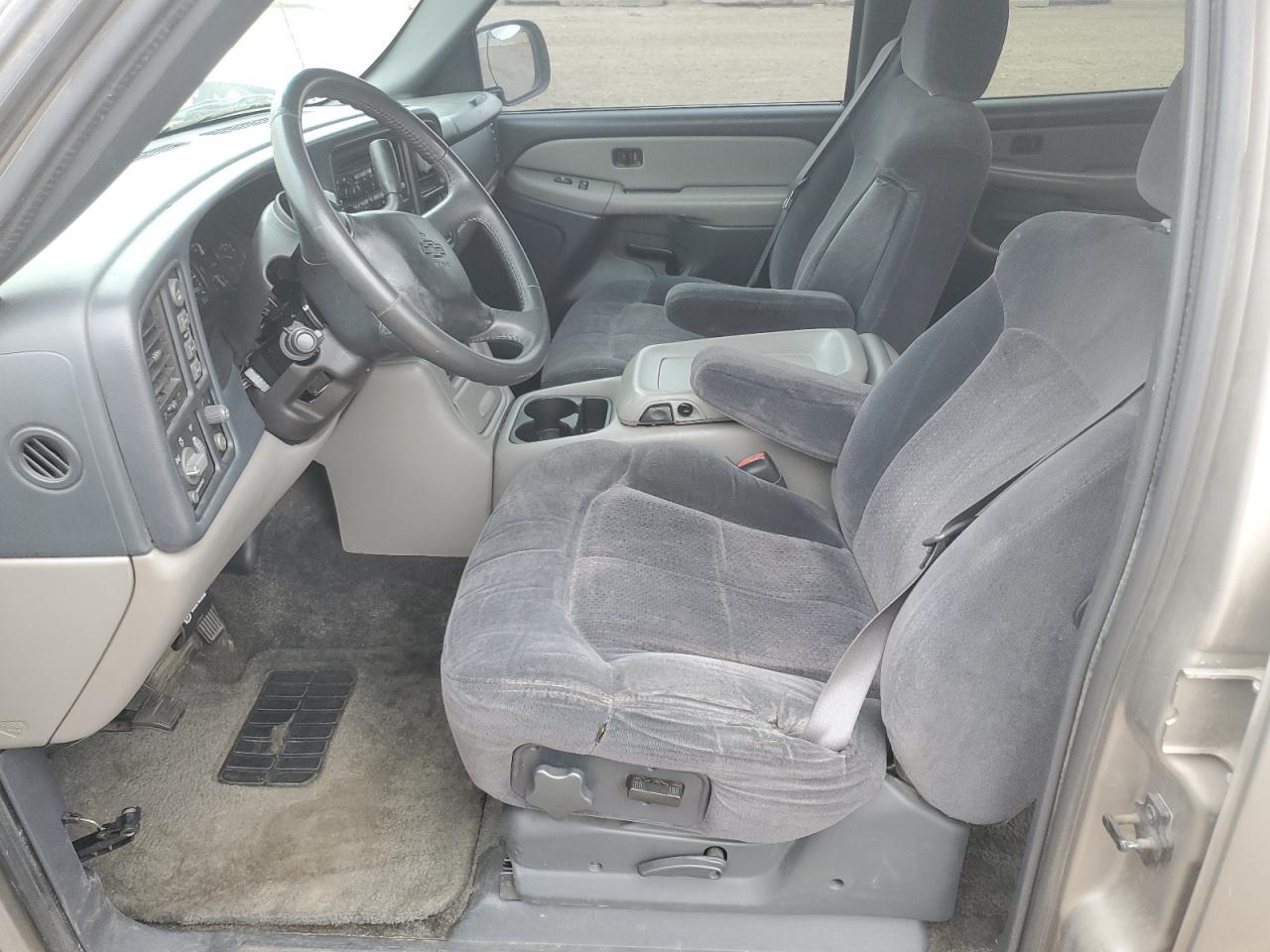 2004 Chevrolet Tahoe K1500 - Image 7