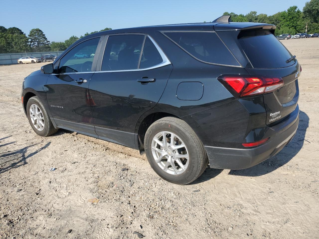 2022 Chevrolet Equinox Lt - Image 2