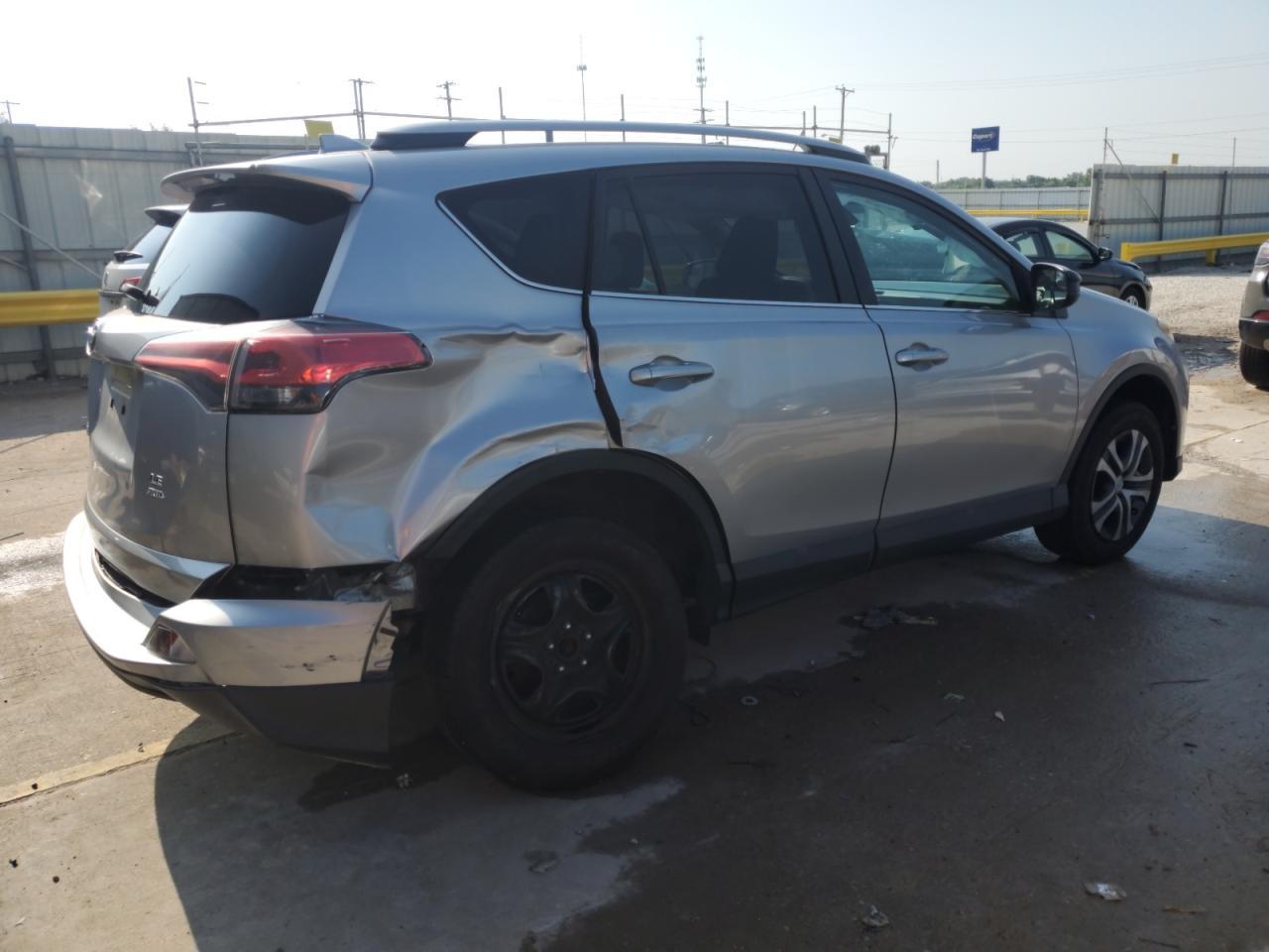 2018 Toyota Rav4 Le - Фото 3