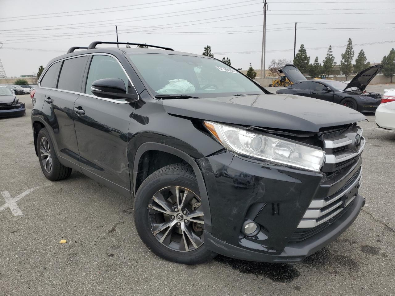 2019 Toyota Highlander Le - Image 4