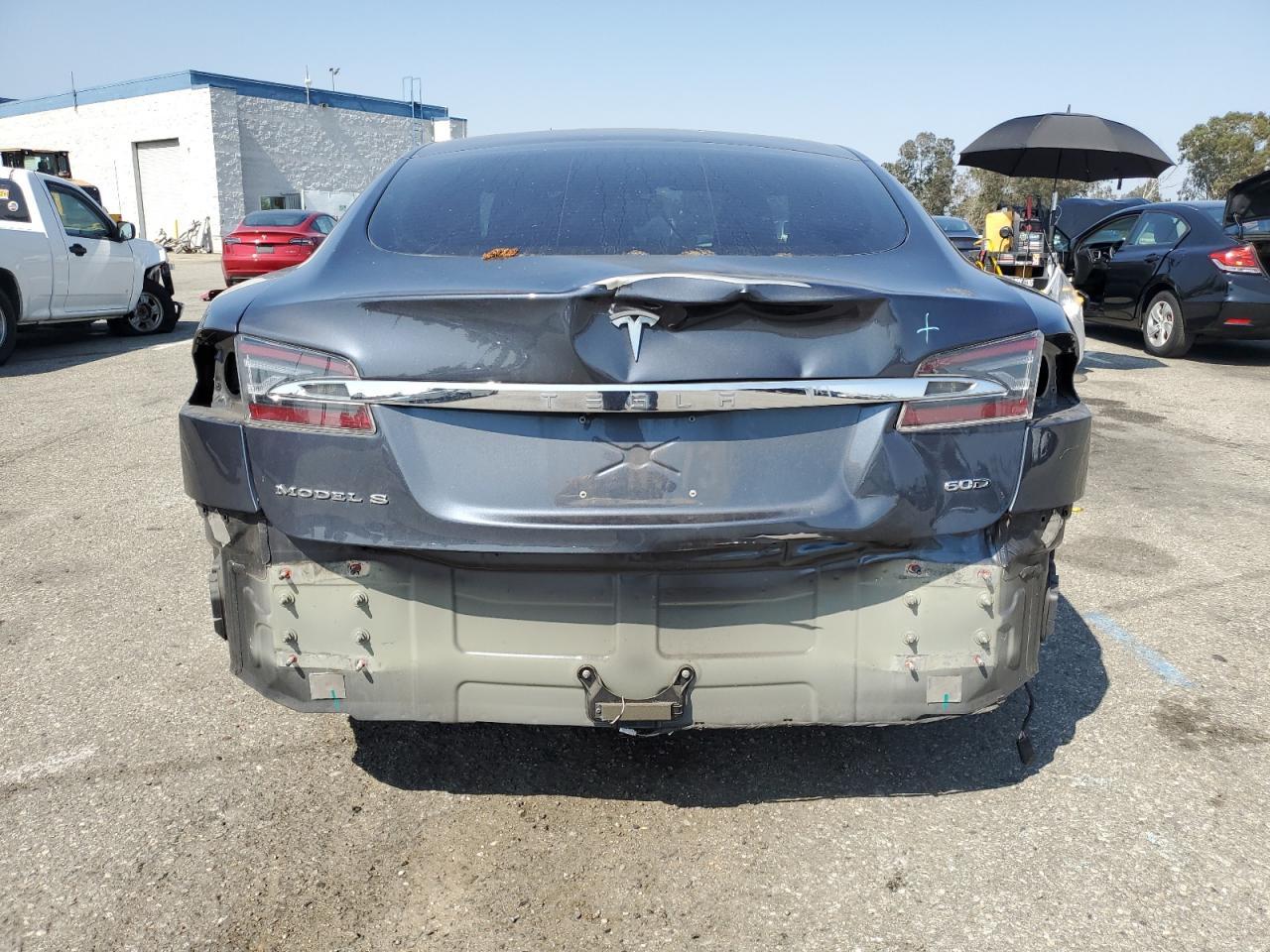 2016 Tesla Model S - Фото 6