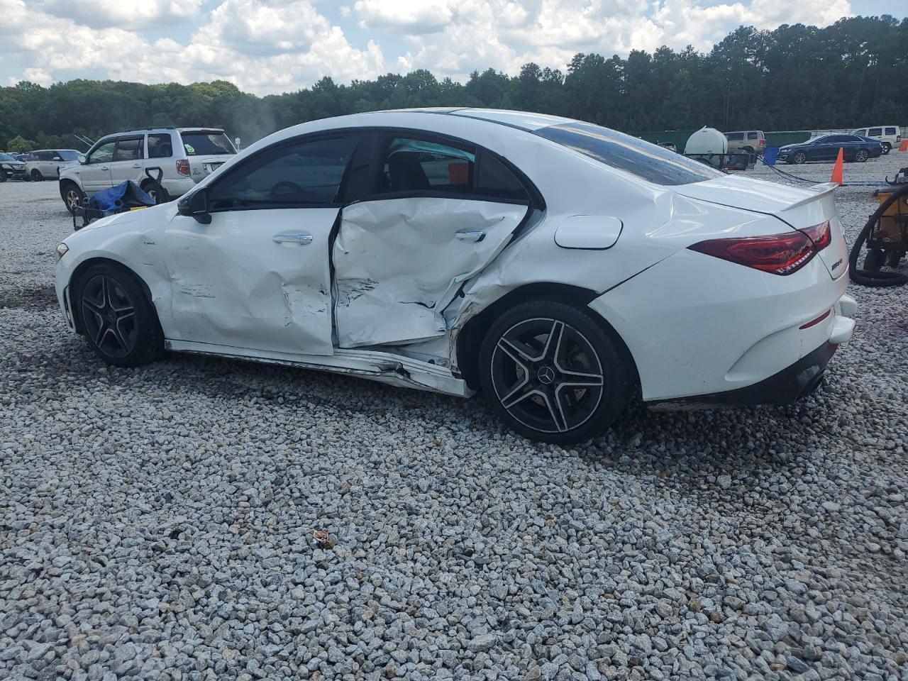 2023 Mercedes-Benz Cla Amg 35 4Matic - Фото 2