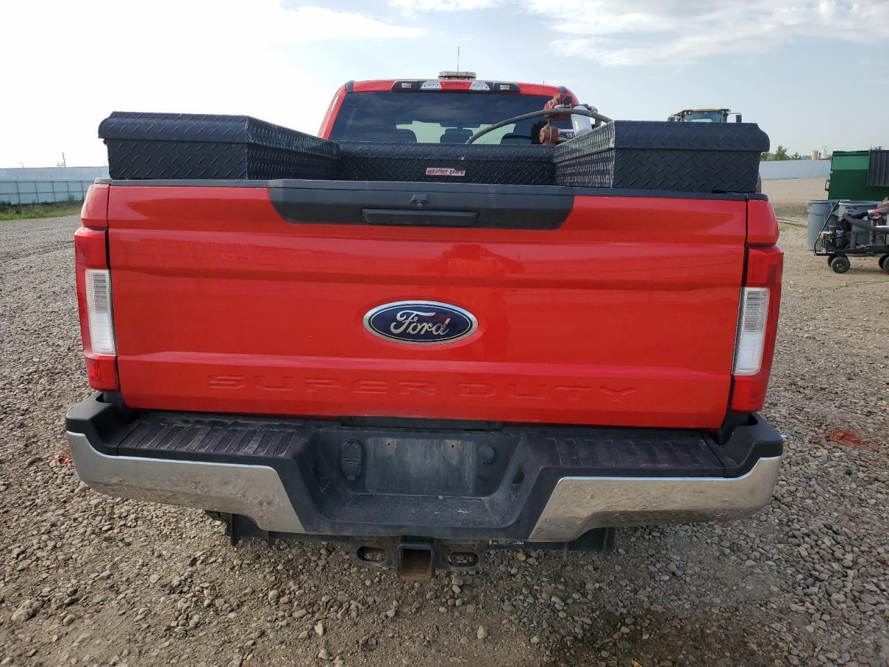 2018 Ford F350 Super Duty - Фото 6