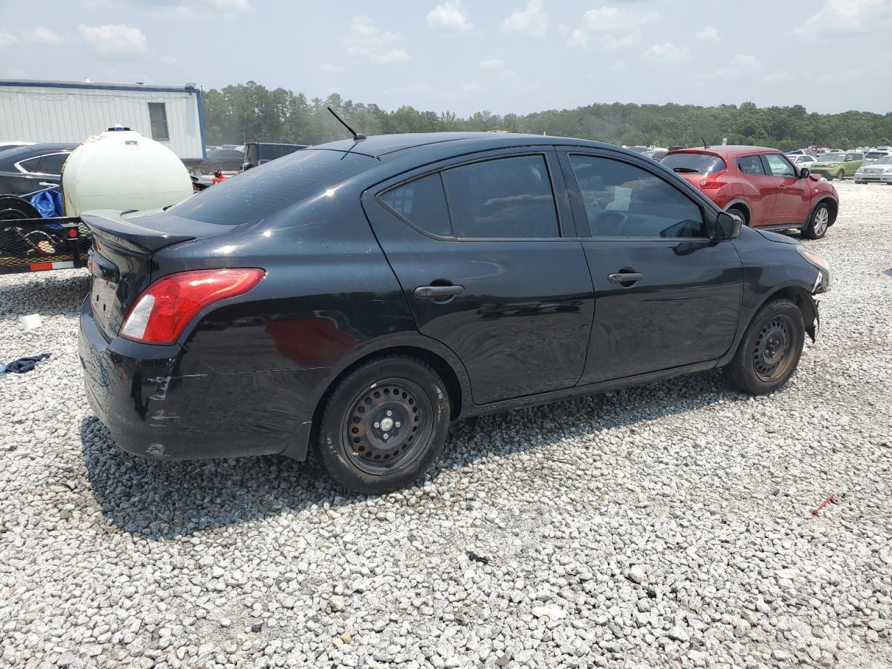 2017 Nissan Versa S - Image 3