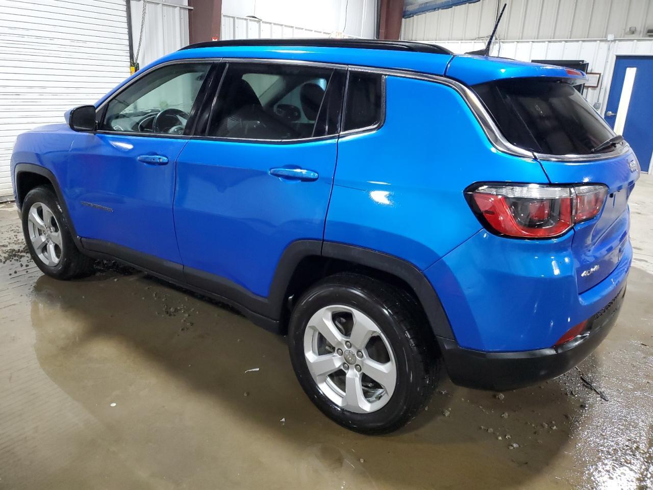 2020 Jeep Compass Latitude - Image 2