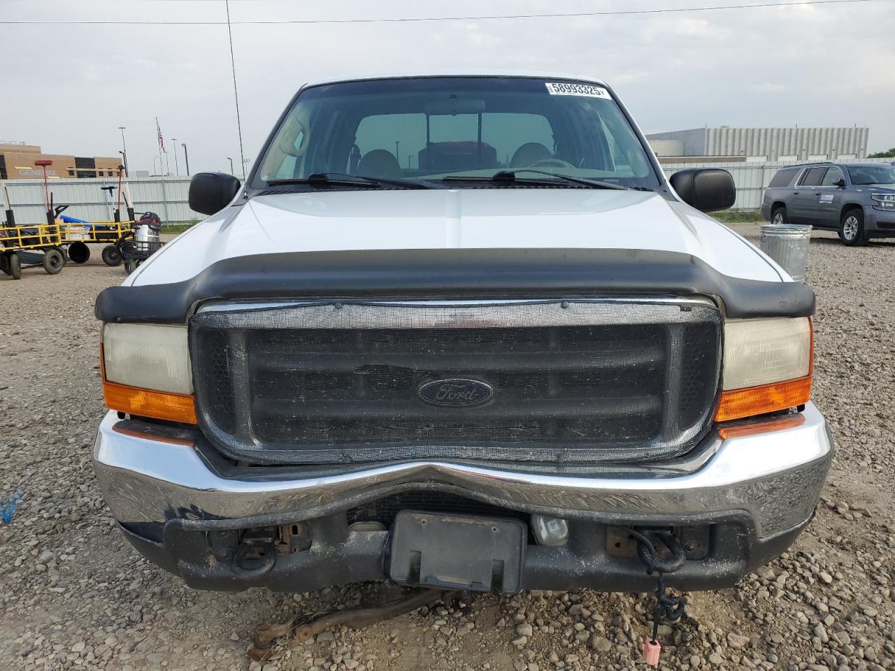 2001 Ford F250 Super Duty - Image 5