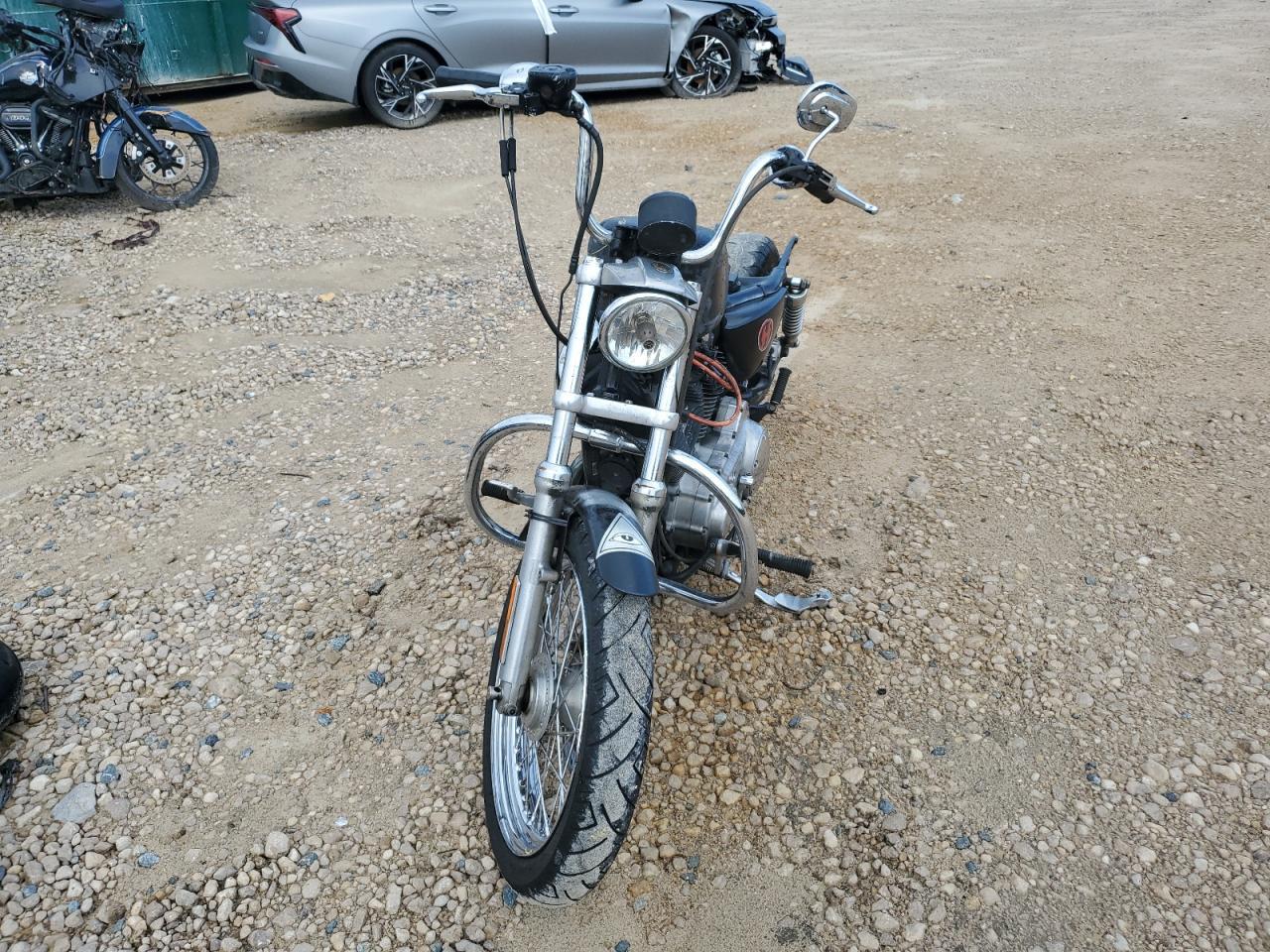 2006 Harley-Davidson Xl883 L - Фото 2