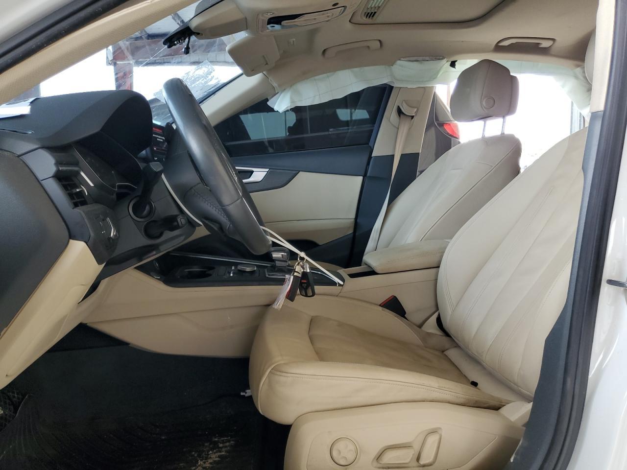 2019 Audi A4 Premium - Фото 7