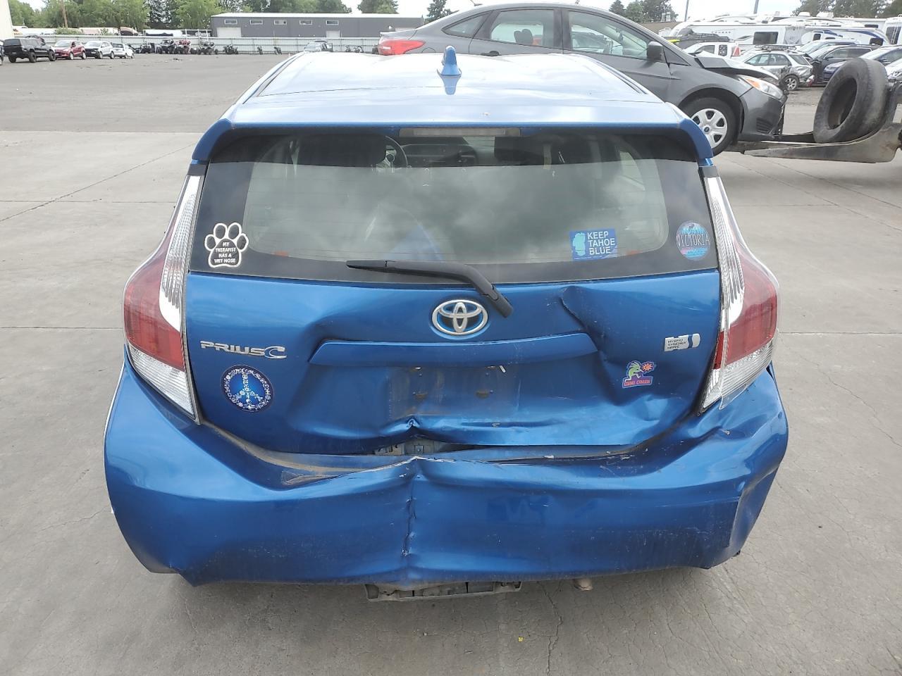 2015 Toyota Prius C - Image 6