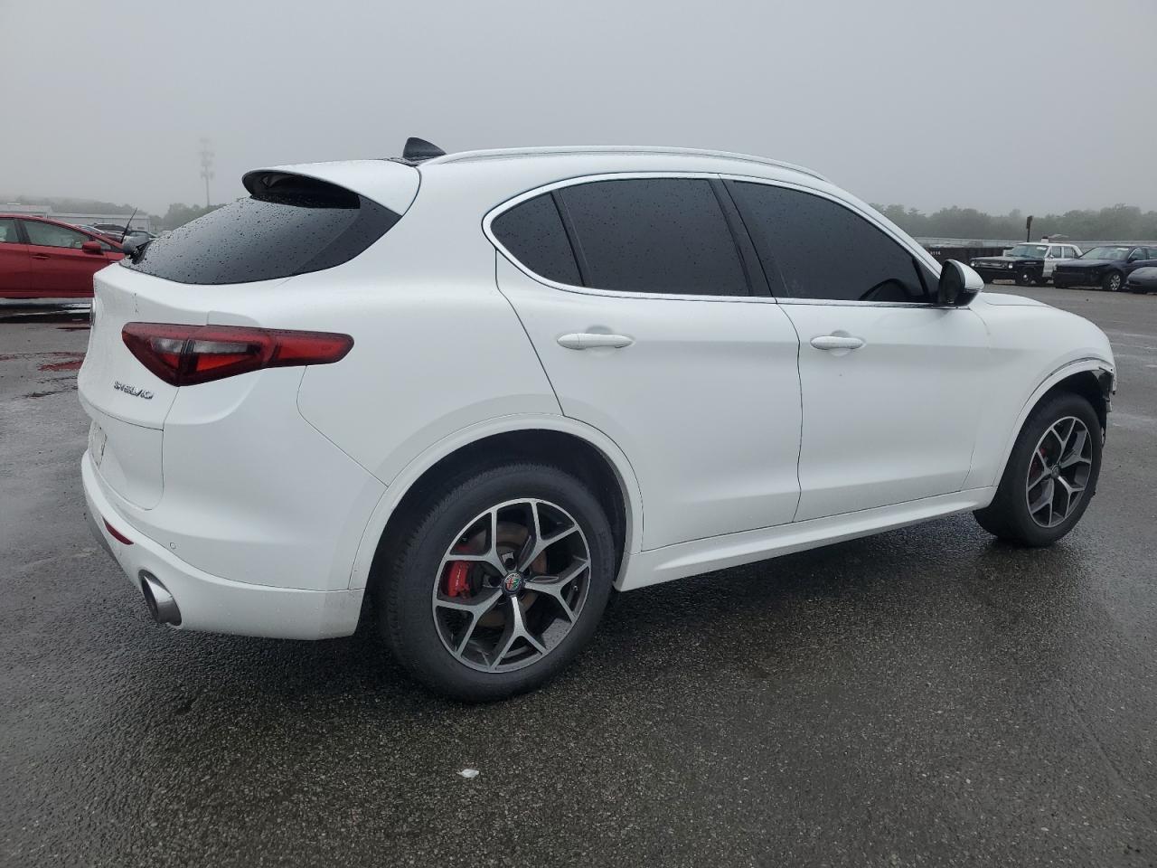 2020 Alfa Romeo Stelvio Ti - Image 3