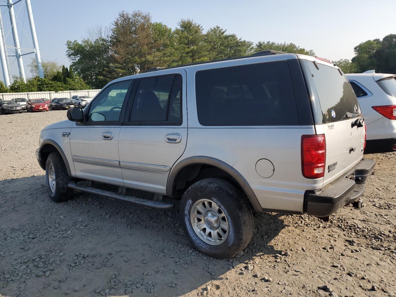 2002 Ford Expedition Xlt - Image 2