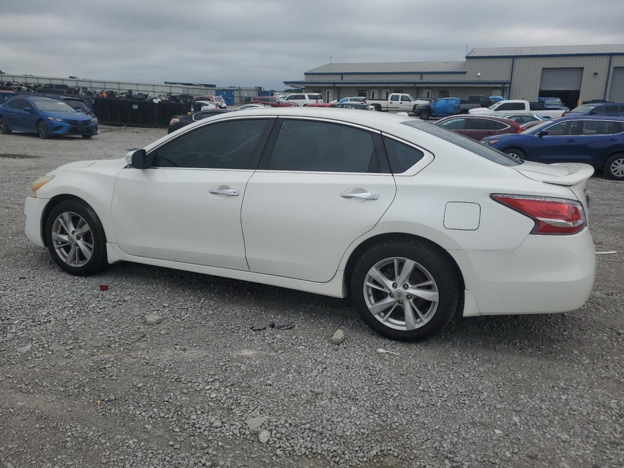 2014 Nissan Altima 2.5 - Image 2