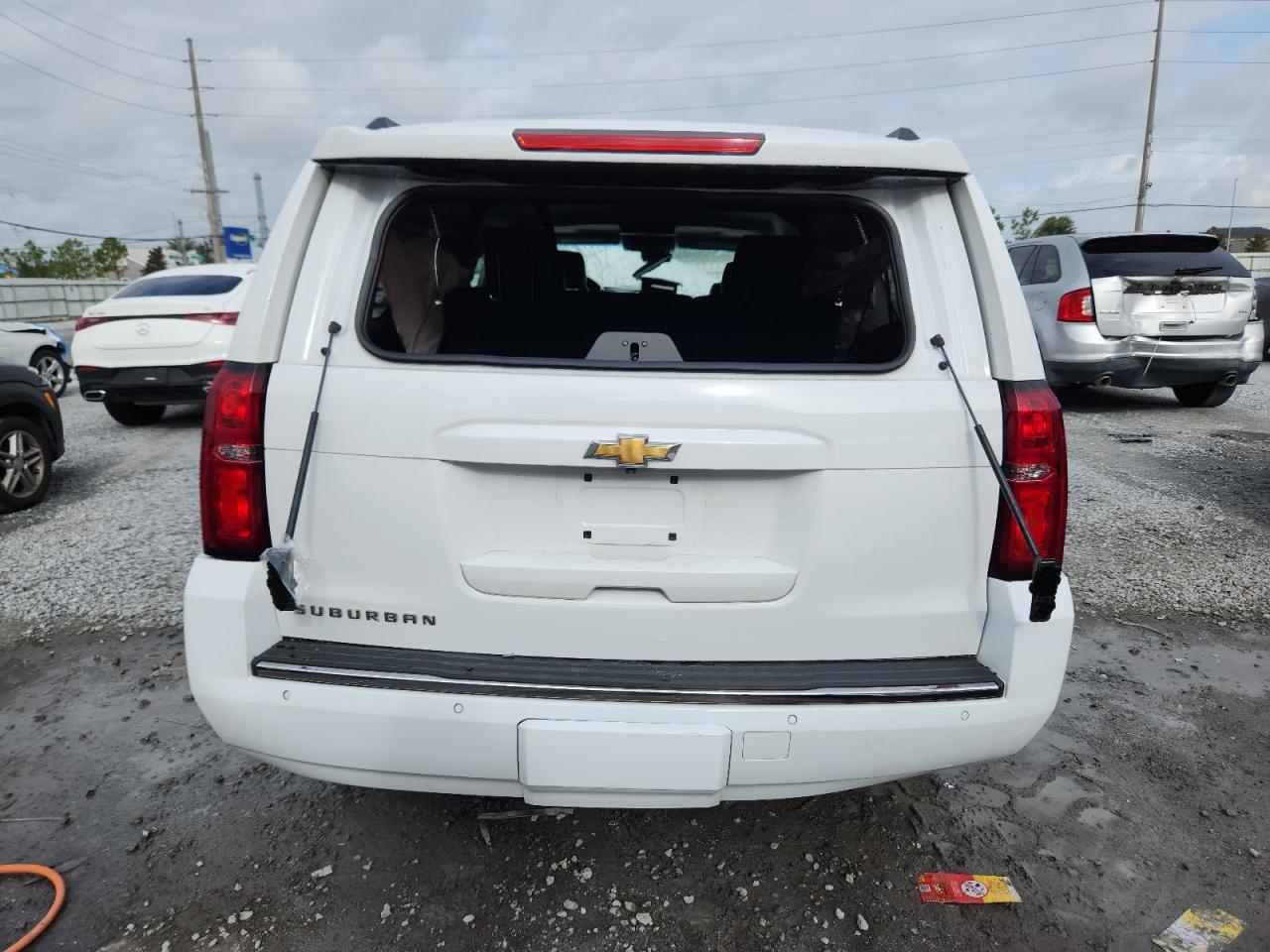 2016 Chevrolet Suburban K1500 Lt - Image 6
