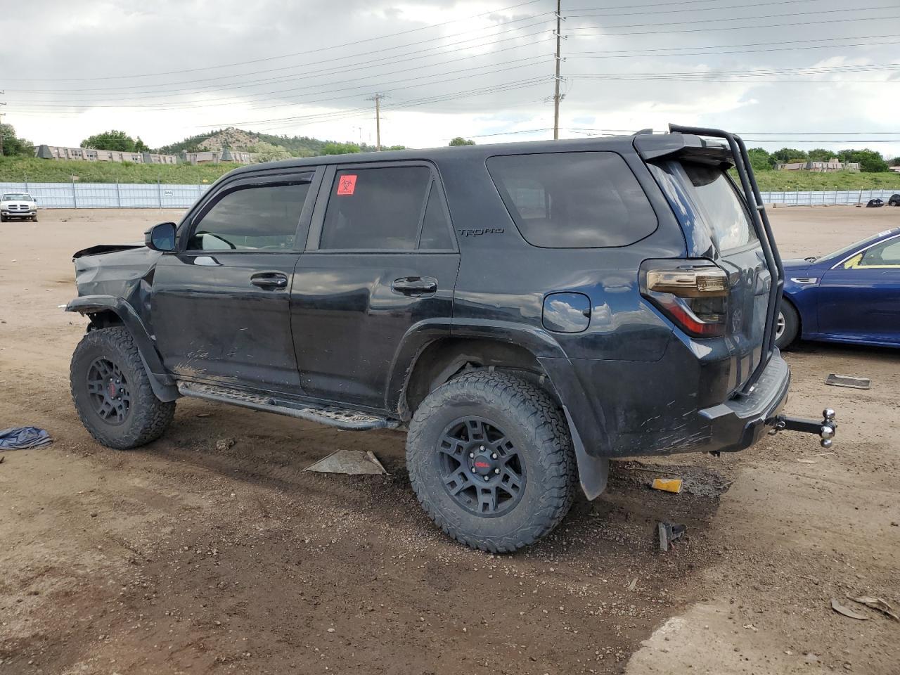 2016 Toyota 4Runner Sr5/Sr5 Premium - Image 2