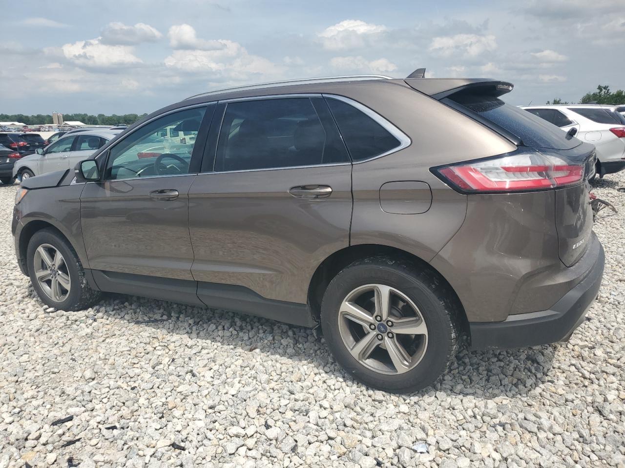 2019 Ford Edge Sel - Image 2