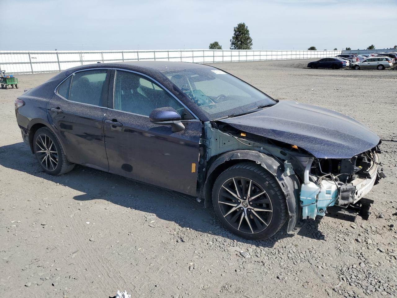 2021 Toyota Camry Se - Фото 4