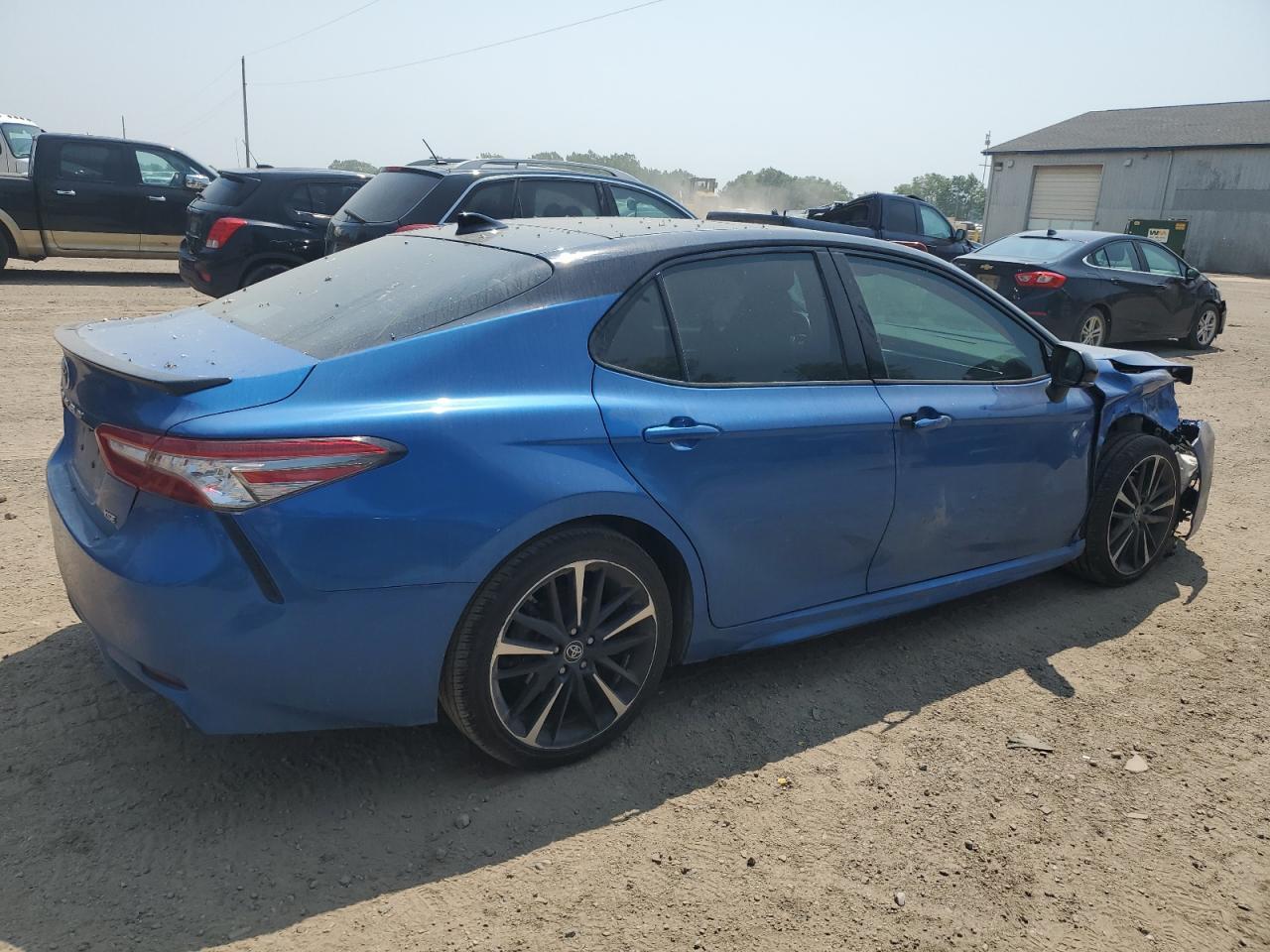 2019 Toyota Camry Xse - Фото 3