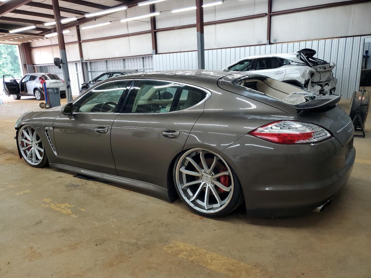 2010 Porsche Panamera Turbo - Image 2