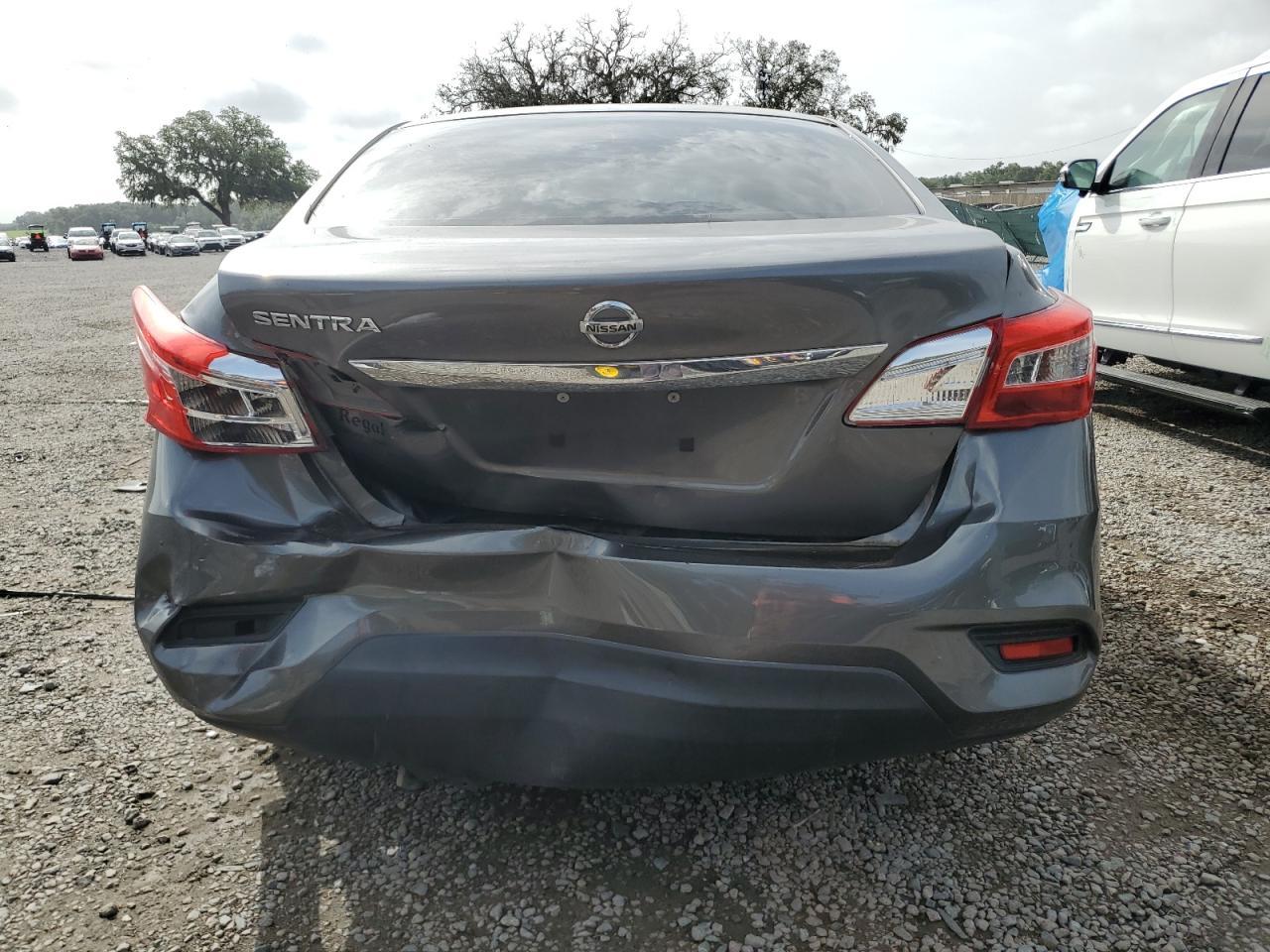 2019 Nissan Sentra S - Фото 6