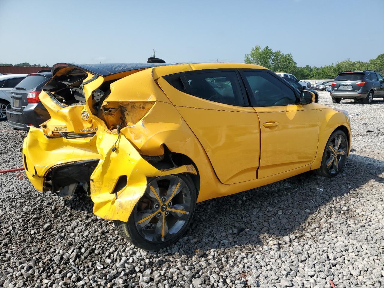 2016 Hyundai Veloster - Фото 3