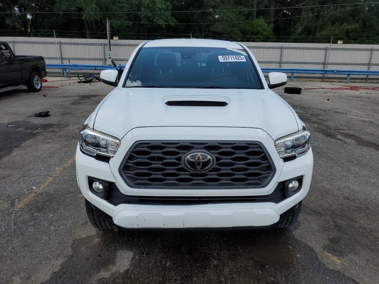 2020 Toyota Tacoma Double Cab - Image 5