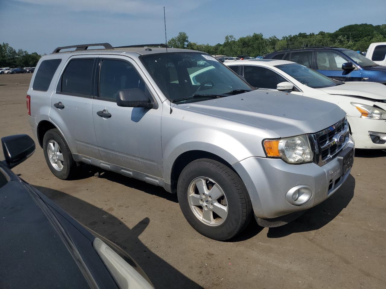 2011 Ford Escape Xlt - Image 4