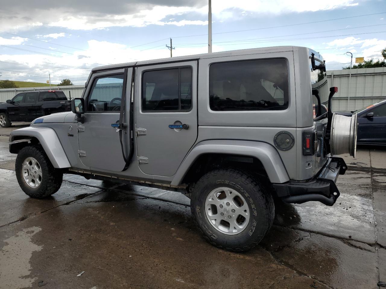 2013 Jeep Wrangler Unlimited Sahara - Фото 2