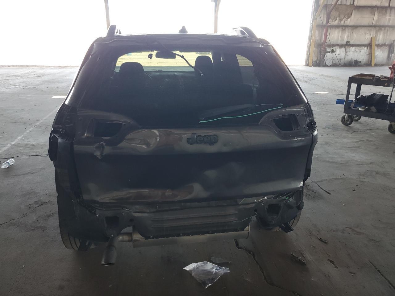 2017 Jeep Cherokee Sport - Фото 6