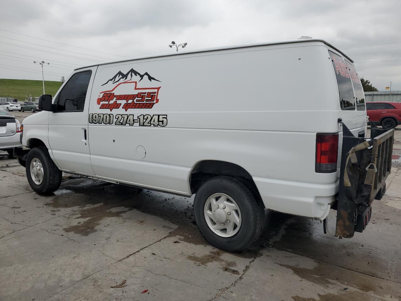 2012 Ford Econoline E350 Super Duty Van - Фото 2