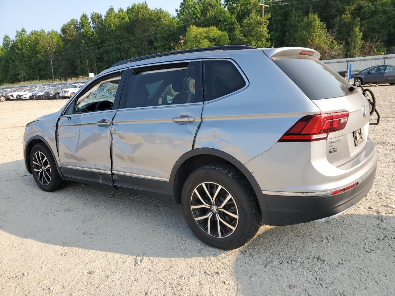 2021 Volkswagen Tiguan Se - Фото 2